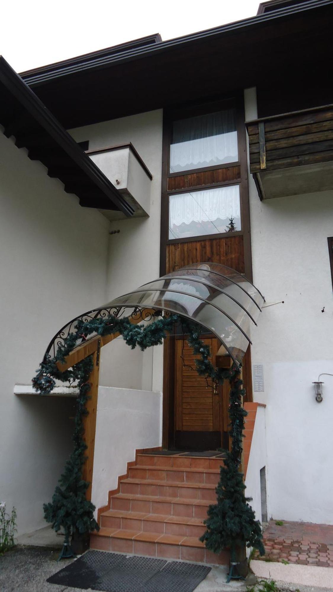 Residence Regina Delle Dolomiti ロッカ・ピエートレ エクステリア 写真